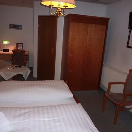 Hotel Am Berg 3*